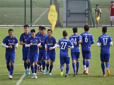Đội tuyển Việt Nam hăng say tập luyện sau chức vô địch AFF Cup 2018