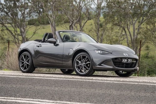 9. Mazda MX-5 Roadster 2019.