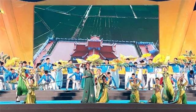 Lần đầu tiên tổ chức  Lễ hội văn hóa xứ Đông và Carnaval đường phố