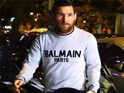 Messi đi đầu trong bữa tiệc đón Giáng sinh tưng bừng của Barcelona