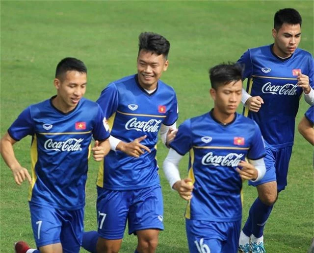 Đội tuyển Việt Nam hăng say tập luyện sau chức vô địch AFF Cup 2018 - Ảnh 11.