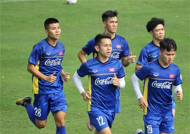 Đội tuyển Việt Nam hăng say tập luyện sau chức vô địch AFF Cup 2018 - Ảnh 12.