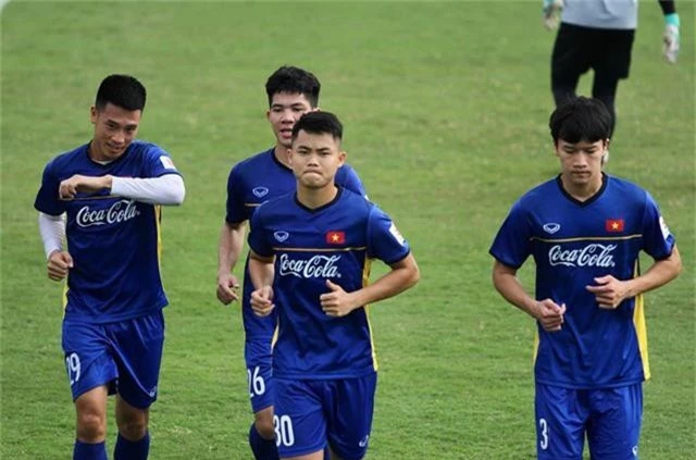Đội tuyển Việt Nam hăng say tập luyện sau chức vô địch AFF Cup 2018 - Ảnh 6.