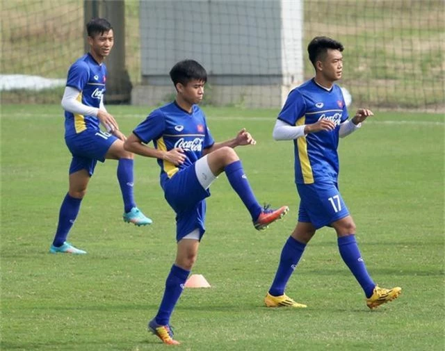 Đội tuyển Việt Nam hăng say tập luyện sau chức vô địch AFF Cup 2018 - Ảnh 8.