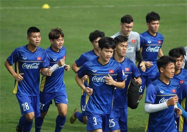 Đội tuyển Việt Nam hăng say tập luyện sau chức vô địch AFF Cup 2018 - Ảnh 9.