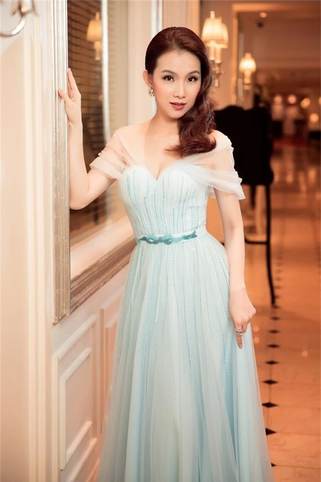 Hoa hậu Thùy Lâm khiến công chúng ngưỡng mộ với vẻ đẹp không góc chết sau 10 năm thi Hoa Hậu Hoàn Vũ - Ảnh 10.