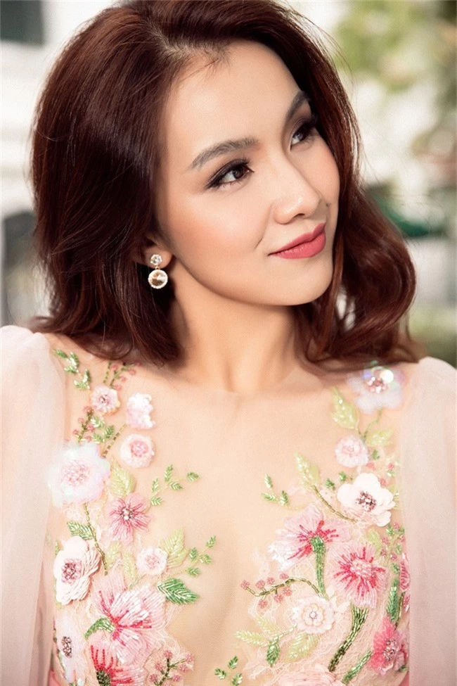 Hoa hậu Thùy Lâm khiến công chúng ngưỡng mộ với vẻ đẹp không góc chết sau 10 năm thi Hoa Hậu Hoàn Vũ - Ảnh 2.
