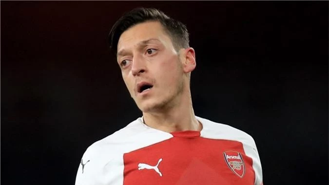 Mesut Ozil Arsenal 2018