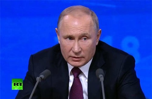 Cách đối đáp bất ngờ của ông Putin khi bị hỏi về tham vọng thống trị thế giới