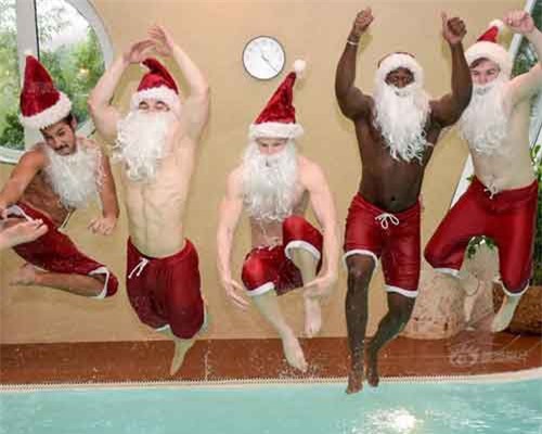 Choáng với kiểu từ thiện lạ lùng mang hình ảnh ông già Noel