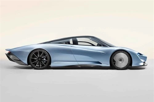 2. McLaren Speedtail (vận tốc tối đa: 402 km/h).