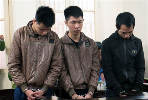 Hà Nội: Đâm chết chủ tiệm đồ điện vì… không nhớ phải mua gì