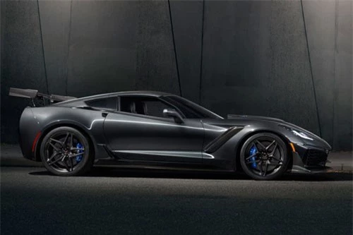 6. Chevrolet Corvette ZR1 (vận tốc tối đa: 341 km/h).