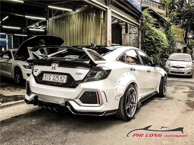 Honda Civic độ widebody cực ngầu ra lò từ PhiLong Autosport ảnh 6