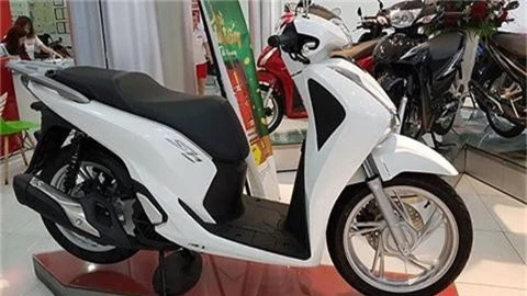 Honda SH đội giá kỷ lục dịp cuối năm, chênh hơn 16 triệu