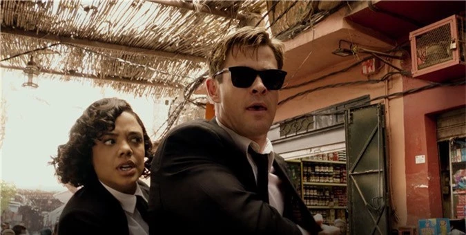 Men in Black 4: Các vị thần Asgard hóa đặc vụ áo đen