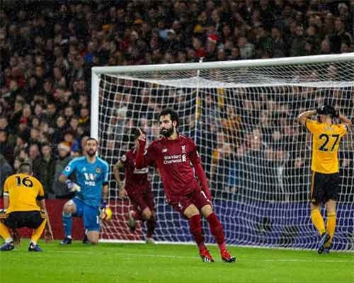 Liverpool bứt tốc trong cuộc đua vô địch lượt đi Premier League