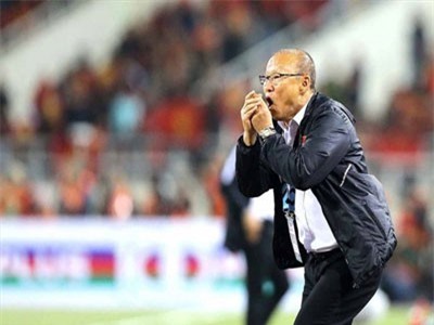 HLV Park Hang-seo giúp doanh thu ngân hàng Hàn tại Việt Nam tăng vọt