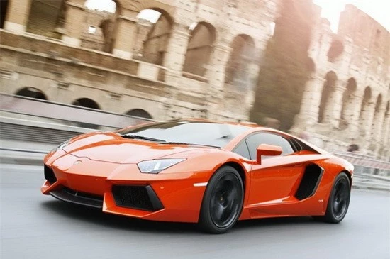 Cận cảnh quá trình sản xuất siêu xe Lamborghini Aventador. Lamborghini Aventador là một trong những mẫu xe thể thao được ưa chuộng nhất thế giới hiện nay. Cùng tìm hiểu quá trình sản xuất siêu xe này. (CHI TIẾT)