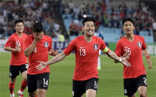 Asian Cup 2019: HLV Paulo Bento chốt danh sách chính thức của ĐT Hàn Quốc