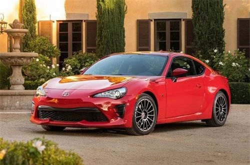 6. Toyota 86 2019 (giá khởi điểm: 26.455 USD).