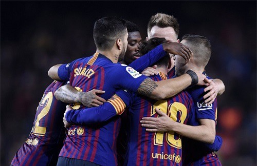 CLIP: Messi tỏa sáng, Barca xây chắc ngôi đầu 