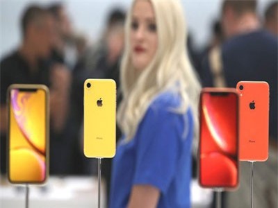 Apple tiếp tục cắt giảm đơn hàng iPhone mới, khó khăn chồng chất khó khăn