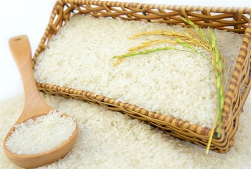 Clip: Cách nhận biết gạo không 'ngậm' hóa chất ai cũng nên biết