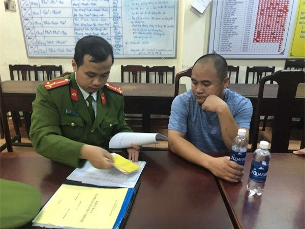 Tài xế Nguyễn Tuấn Mạnh khai nhận toàn bộ hành vi (Ảnh: Công an cung cấp)