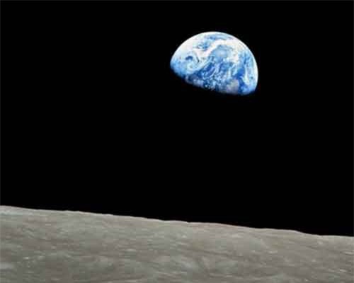 Câu chuyện thú vị đằng sau tấm hình chụp Trái Đất nổi tiếng nhất mọi thời đại