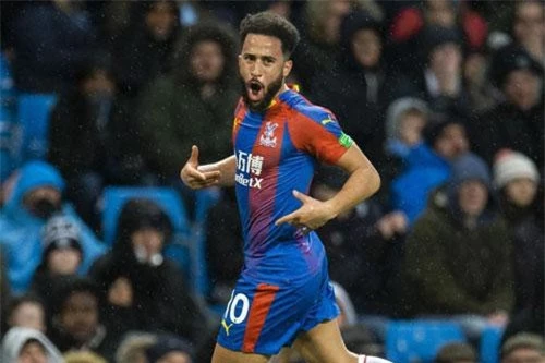 Tiền vệ: Andros Townsend (Crystal Palace).