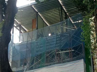 Sập giàn giáo, 3 người thương vong