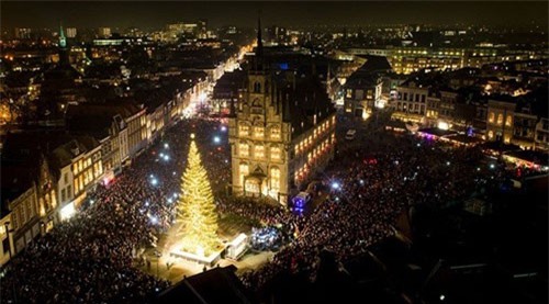 Nhộn nhịp không khí Noel trên thế giới