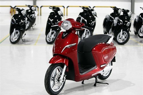 XE HOT (24/12): VinFast Klara ắc quy axit-chì tăng giá 4 triệu, 2 ôtô Honda bắt đầu nhận đặt cọc