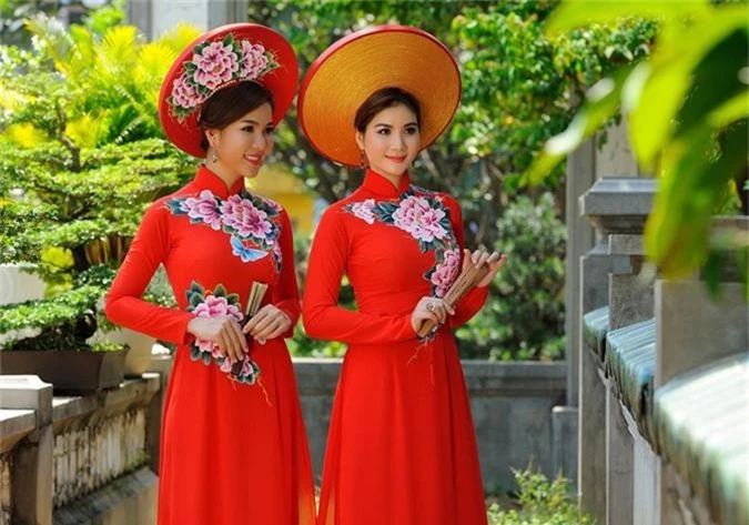 Mới đây, Kha Ly khuyên em gái nên tham dự cuộc thi Hoa hậu Áo dài Quốc tế 2018 tổ chức tại Thái Lan để lưu giữ kỷ niệm đẹp thời thanh xuân.