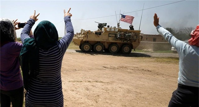 Lầu Năm Góc chính thức ký lệnh rút quân đội Mỹ khỏi Syria - Ảnh 1.