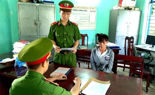 Quảng Nam: Trộm tiền của mẹ đẻ để tiêu xài