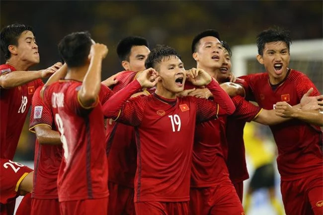 Nguyễn Quang Hải được đánh giá là tài năng hứa hẹn tỏa sáng tại Asian Cup 2019 và một thương vụ dành cho tiền vệ ngôi sao của ĐT Việt Nam có thể sắp xảy ra.