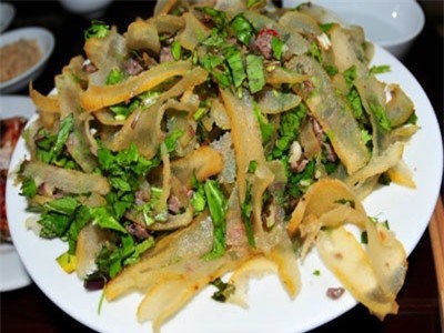 Clip: Đặc sản nộm da trâu, món ngon lạ ở Sơn La