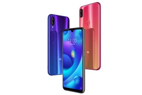 Xiaomi Mi Play có 3 tùy chọn màu sắc gồm đen, xanh lam và vàng chạng vạng. Giá bán của máy ở Trung Quốc là 1.099 Nhân dân tệ (tương đương 3,71 triệu đồng).