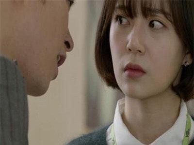 'Sau nhiều giằng co, tôi đã thoát khỏi người chồng thích trăng hoa'