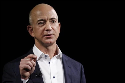 1. Jeff Bezos - Chủ tịch kiêm CEO của Amazon (27,9 tỷ USD).