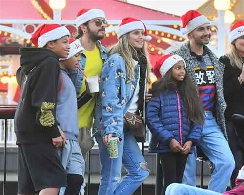 Siêu mẫu Heidi Klum được bồ trẻ kém 16 tuổi cầu hôn trong ngày Noel