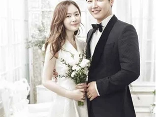 Park Shin Hye và Hyun Bin 'tình tứ' đêm Giáng sinh