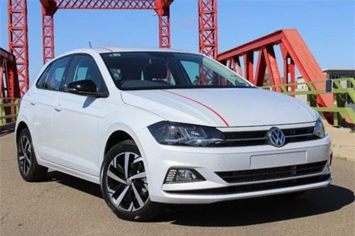 2. Volkswagen Polo (doanh số: 30.097 chiếc).