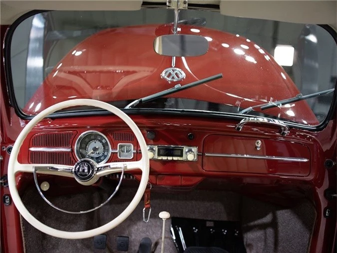 “Bọ cổ” Beetle của bà lão 73 tuổi được Volkswagen phục chế như mới ảnh 16