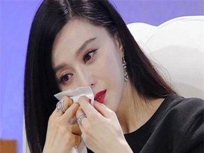 9 scandal chấn động làng giải trí Hoa ngữ năm 2018