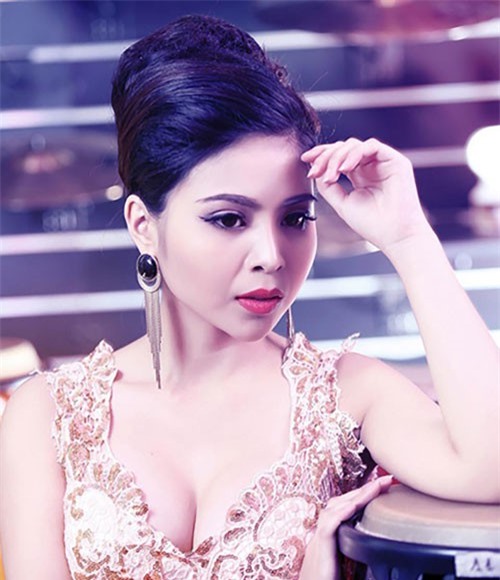 "Nữ hoàng boxing" gây sốt với bộ ảnh gợi cảm 2 năm trước giờ ra sao?