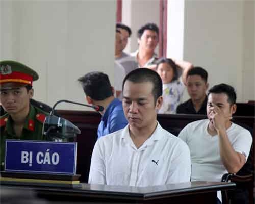 Đâm chết nhân viên quán nhậu vì 'xin lỗi không chân thành', lãnh 10 năm tù