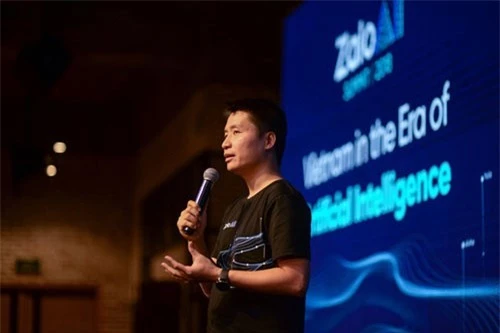 Ông Vương Quang Khải mở đầu sự kiện Zalo AI Summit 2018